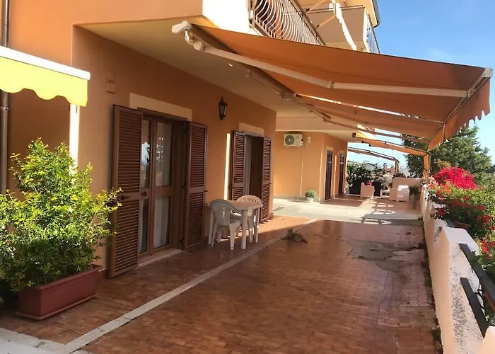 Casa Degli Oleandri * Paola